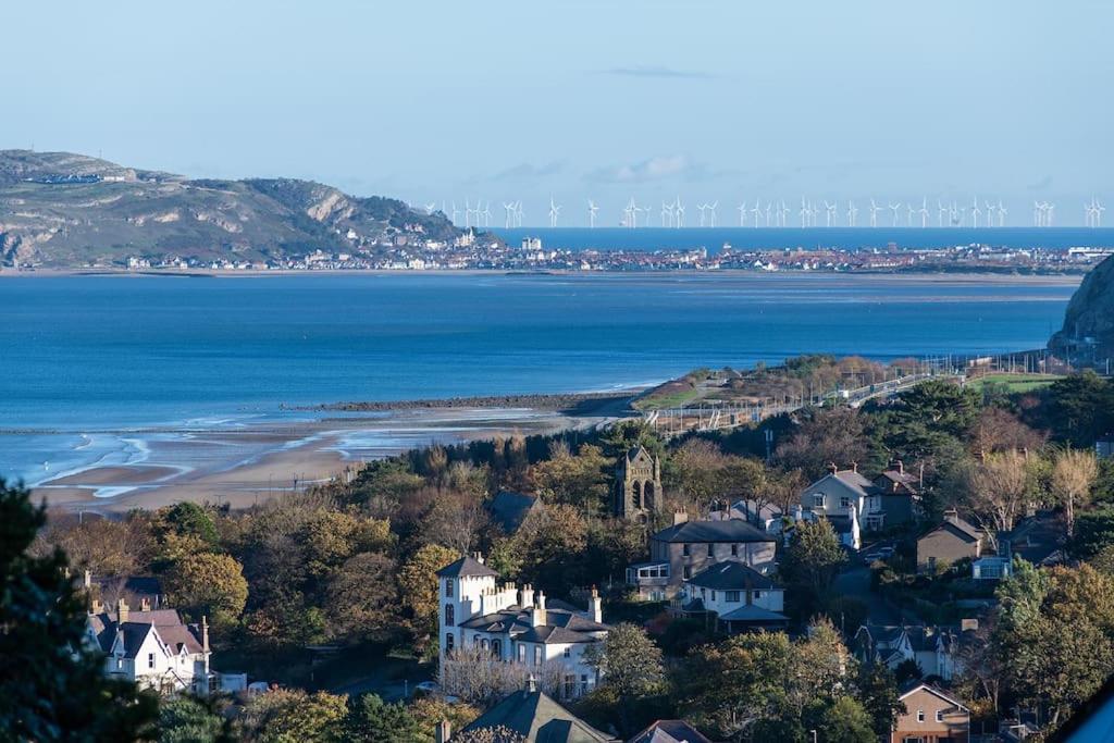Fantastic Sea Views At Century'S Old Alma'S Cottage - Sleeps Up To 8 Guests Penmaen-mawr Eksteriør billede
