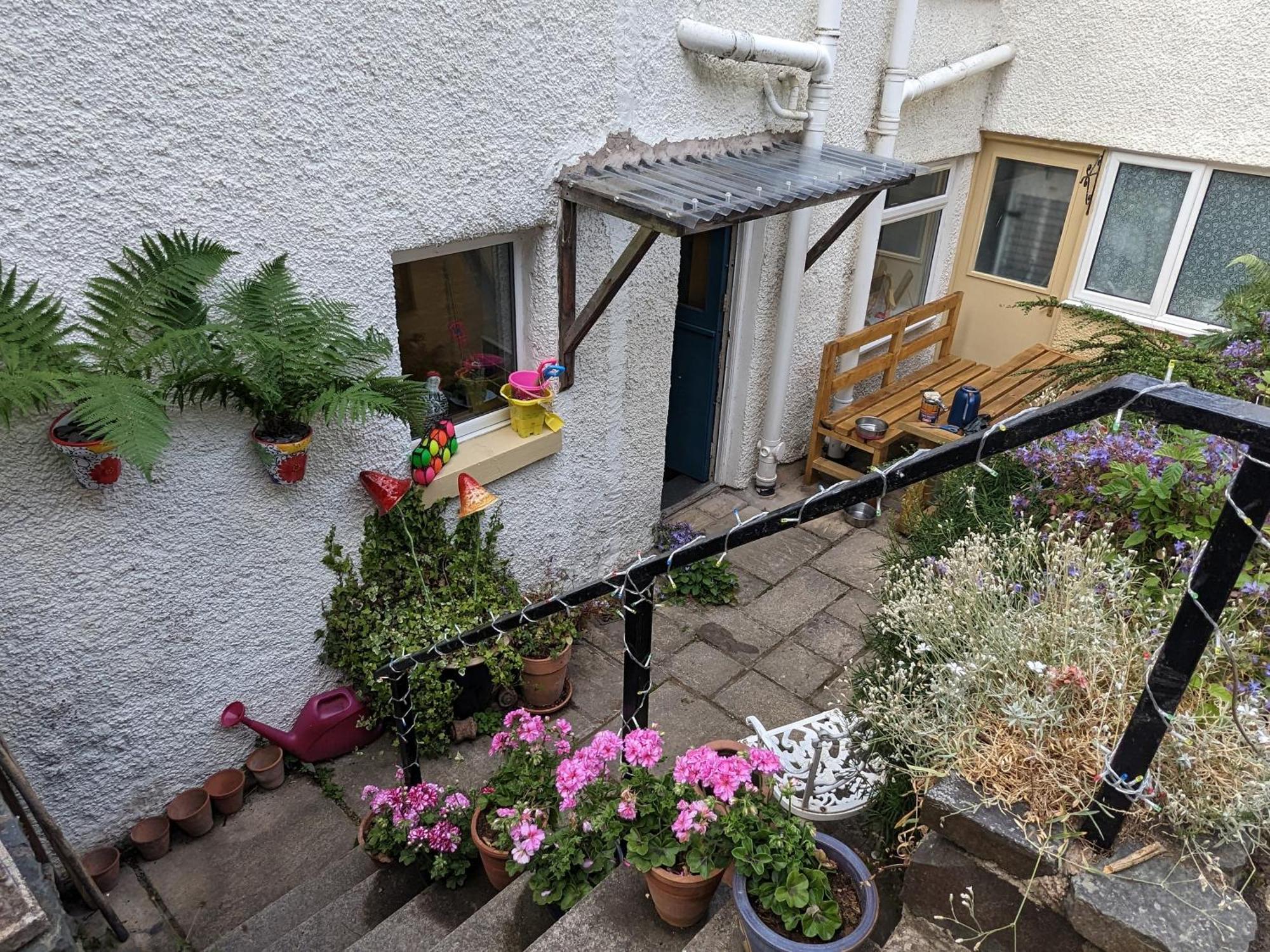Fantastic Sea Views At Century'S Old Alma'S Cottage - Sleeps Up To 8 Guests Penmaen-mawr Eksteriør billede