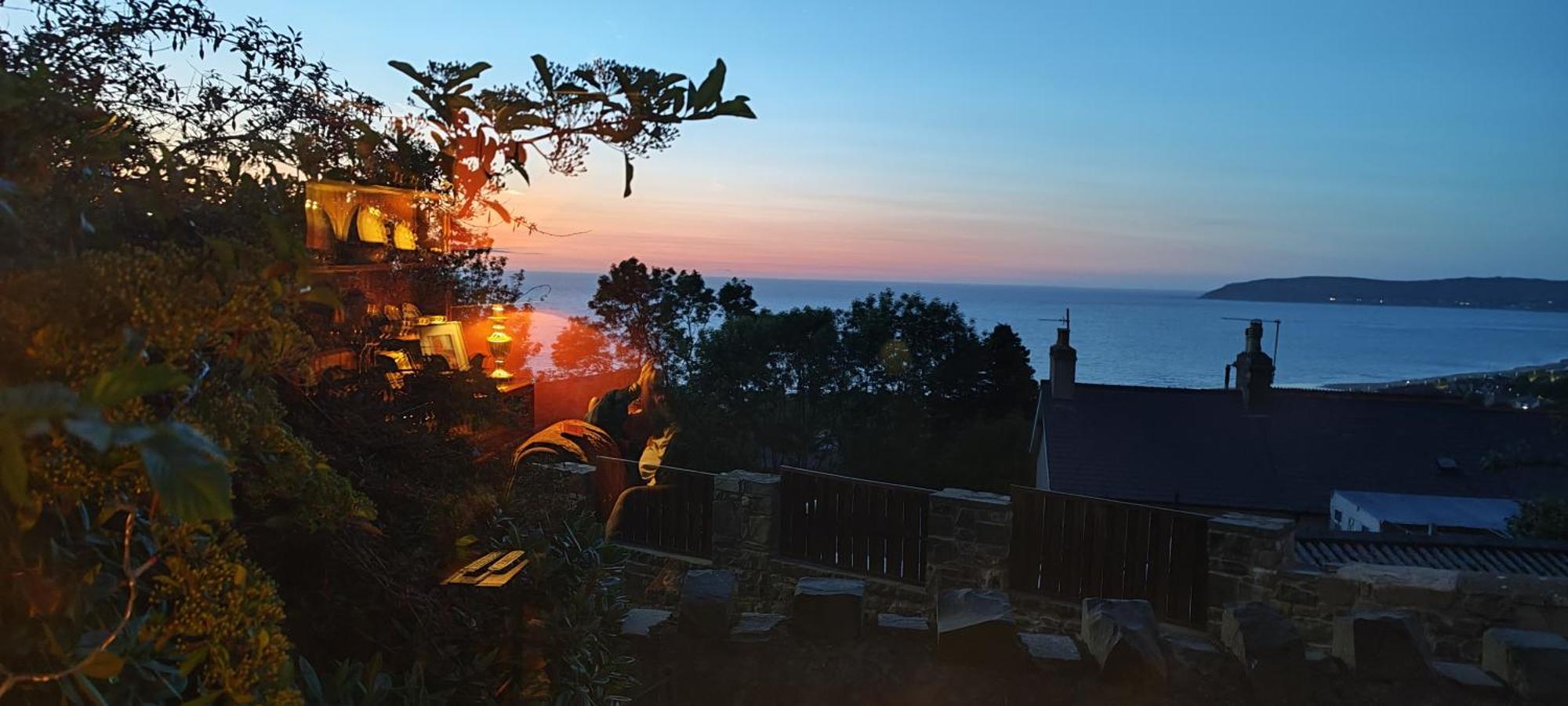 Fantastic Sea Views At Century'S Old Alma'S Cottage - Sleeps Up To 8 Guests Penmaen-mawr Eksteriør billede