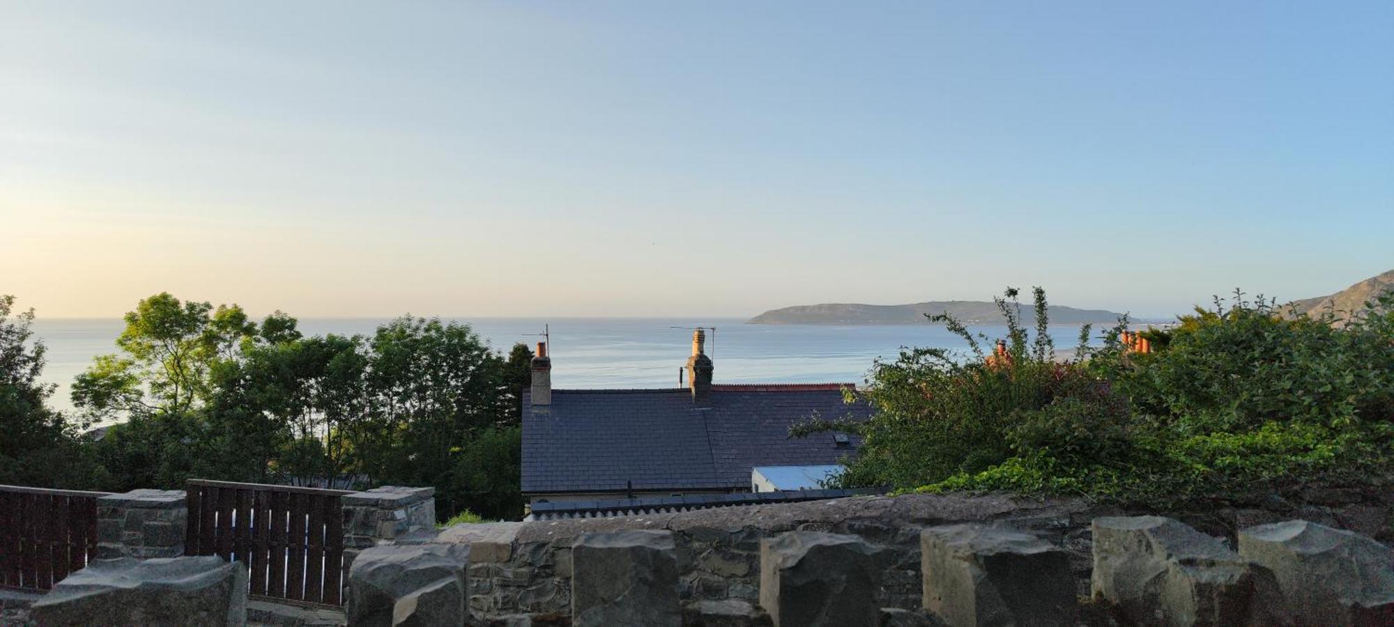 Fantastic Sea Views At Century'S Old Alma'S Cottage - Sleeps Up To 8 Guests Penmaen-mawr Eksteriør billede