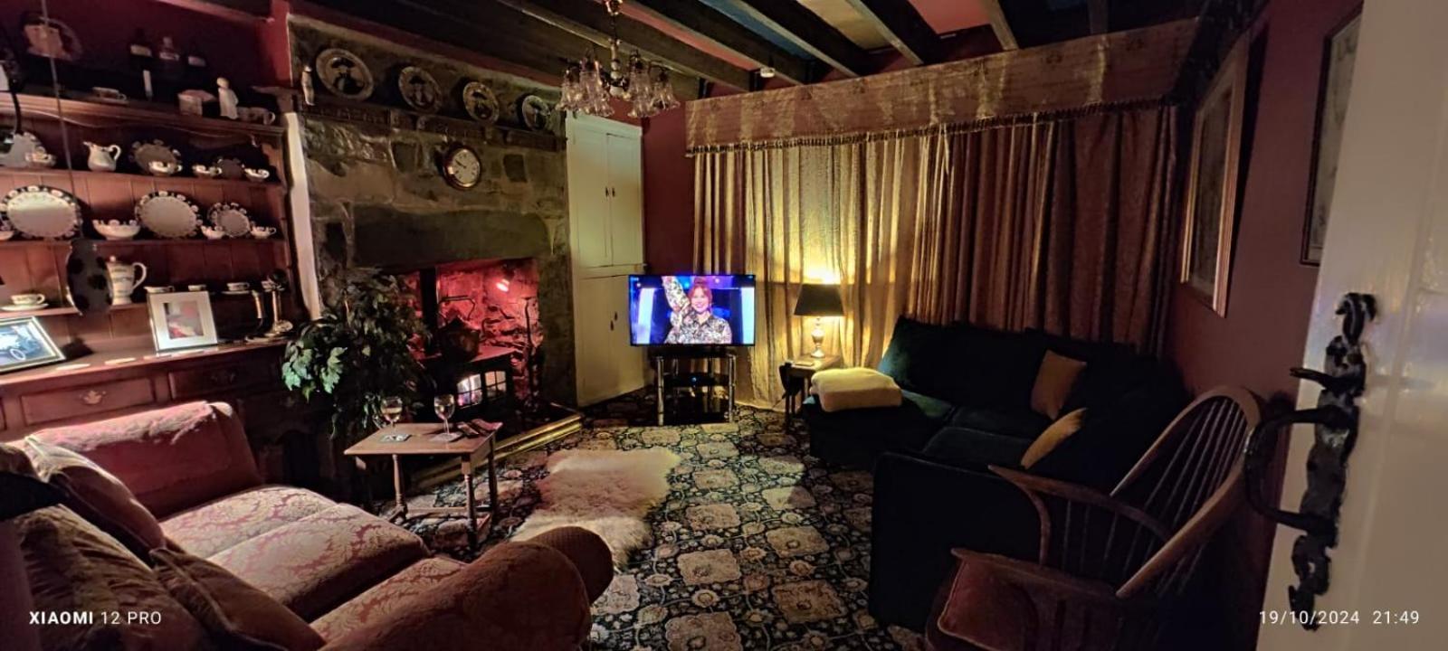 Fantastic Sea Views At Century'S Old Alma'S Cottage - Sleeps Up To 8 Guests Penmaen-mawr Eksteriør billede